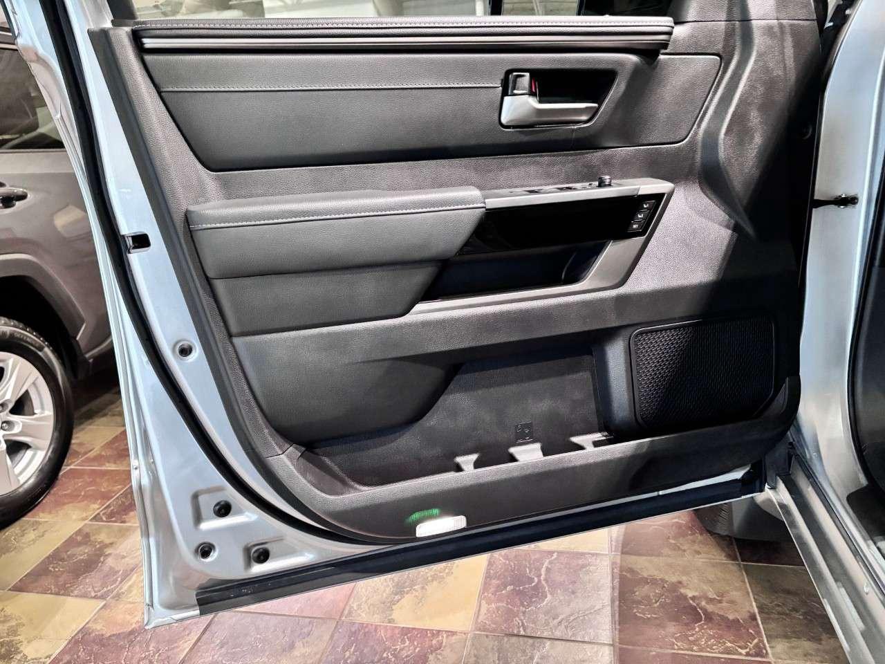 2026 Toyota Tundra 4X4 CrewMax Limited Photo