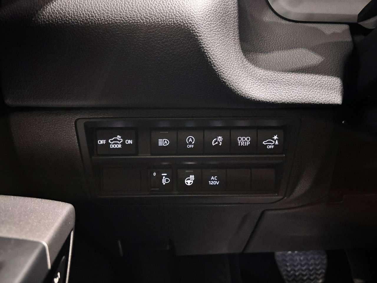 2026 Toyota Tundra 4X4 CrewMax Limited Photo