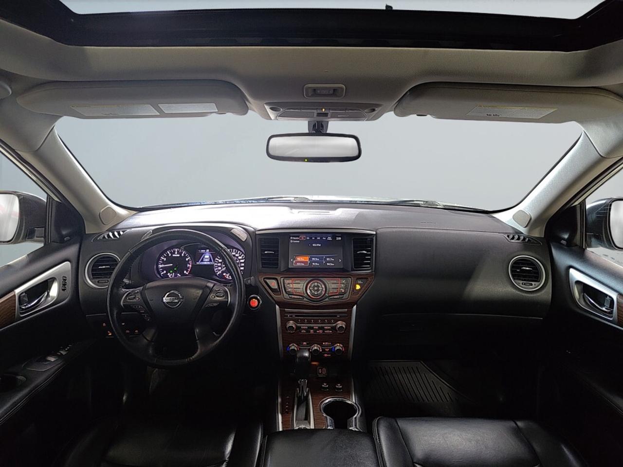 2019 Nissan Pathfinder Platinum / 7 Seater / NAV / Sunroof / Leather / Dr Photo