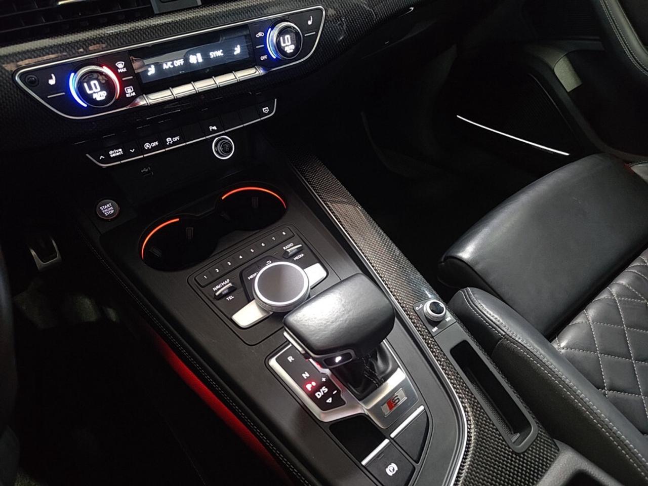 2018 Audi S4 Technik Quattro S-Line / NAV / Sunroof / Drive Ass Photo