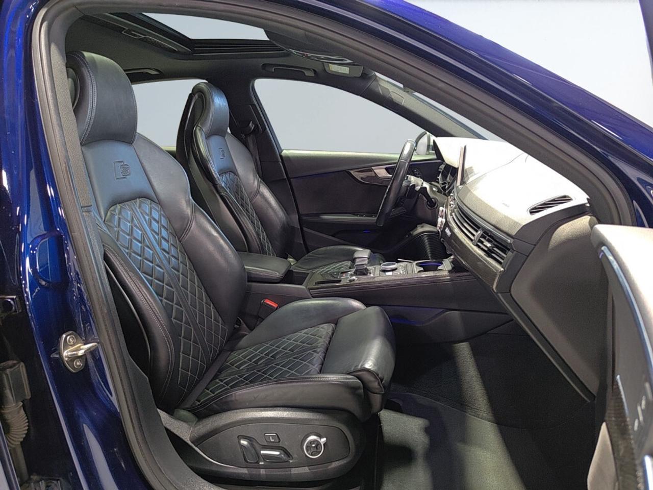 2018 Audi S4 Technik Quattro S-Line / NAV / Sunroof / Drive Ass Photo