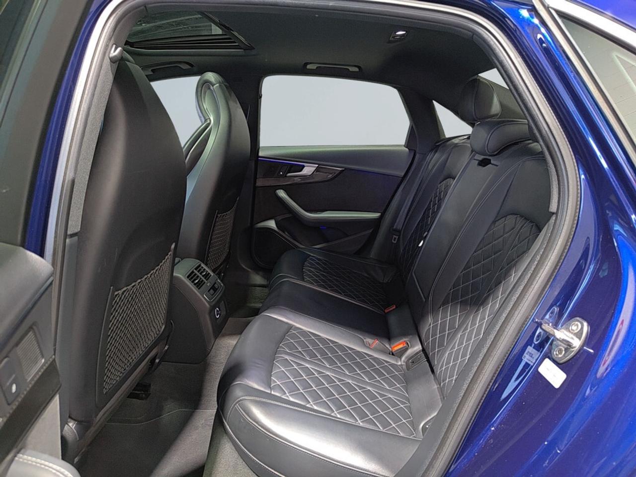 2018 Audi S4 Technik Quattro S-Line / NAV / Sunroof / Drive Ass Photo