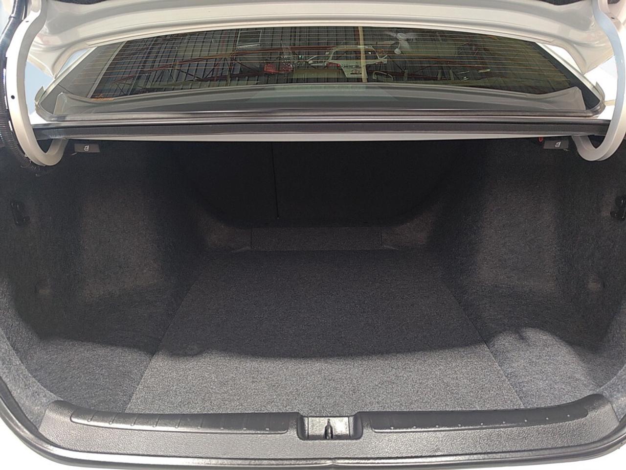 2022 Honda Accord Sedan Touring / NAV / Leather / Sunroof / Blind Spot Ass Photo