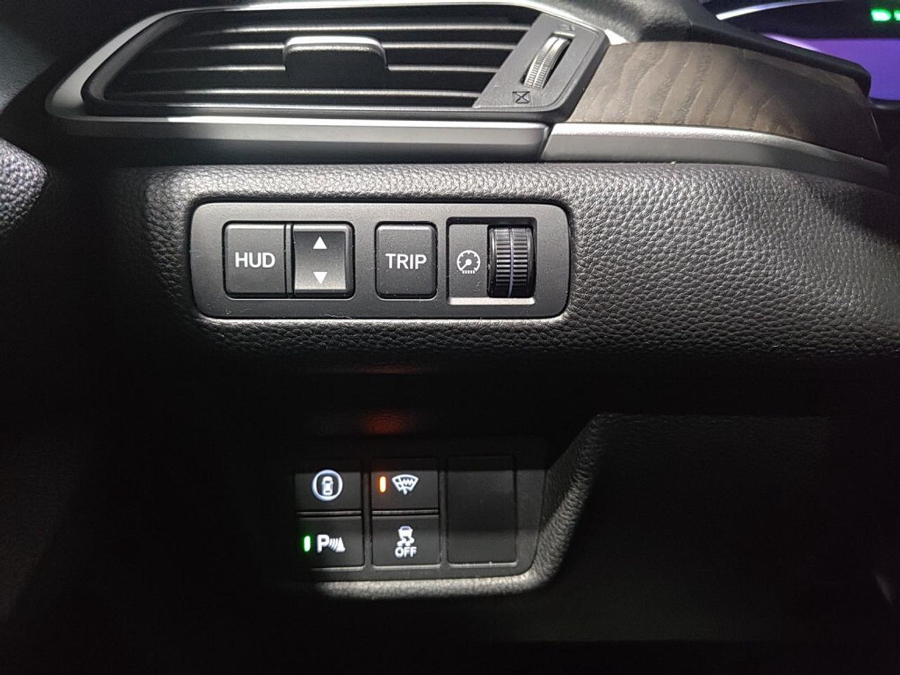 2022 Honda Accord Sedan Touring / NAV / Leather / Sunroof / Blind Spot Ass Photo