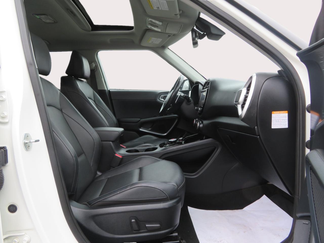 2022 Kia Soul EV EV Limited Auto Photo