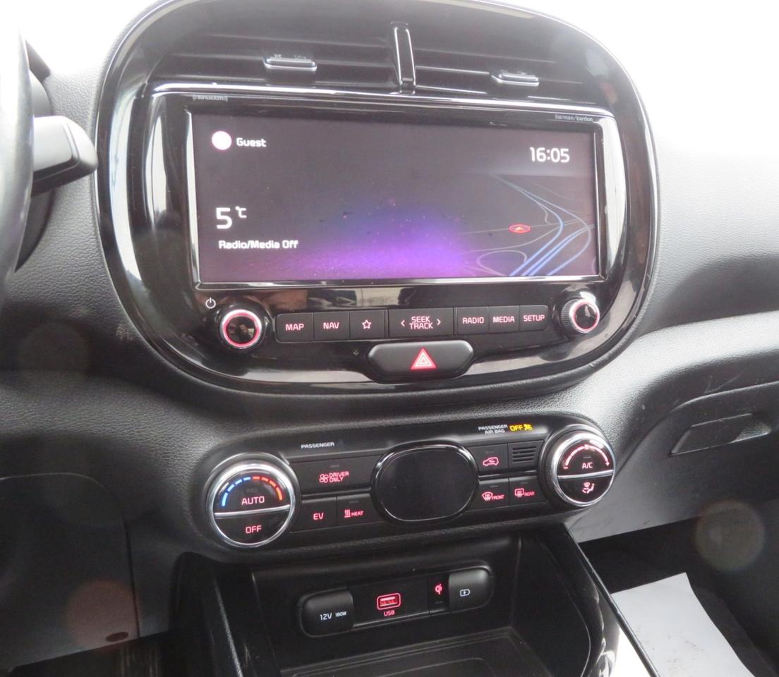 2022 Kia Soul EV EV Limited Auto Photo