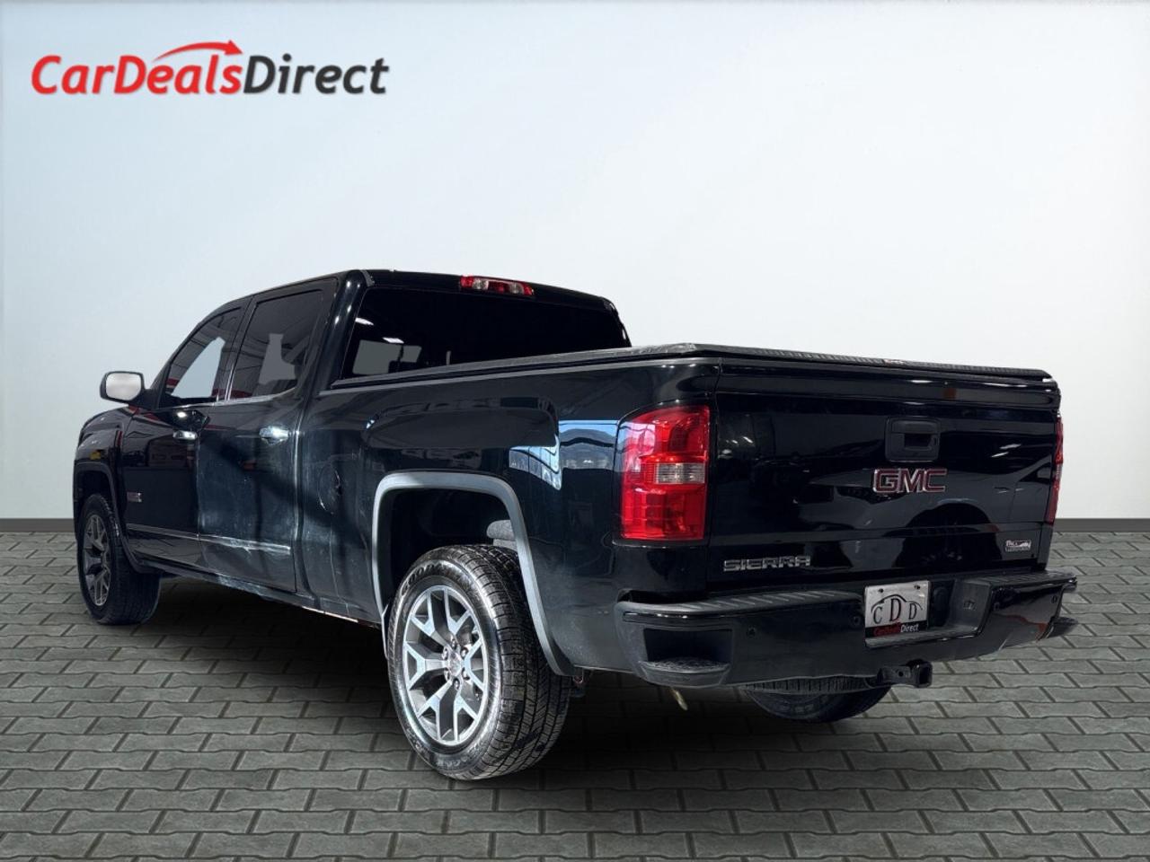 2014 GMC Sierra 1500 SLE 4X4 Elevation Crew Cab 5.75 ft. box 143.5 in. Photo4