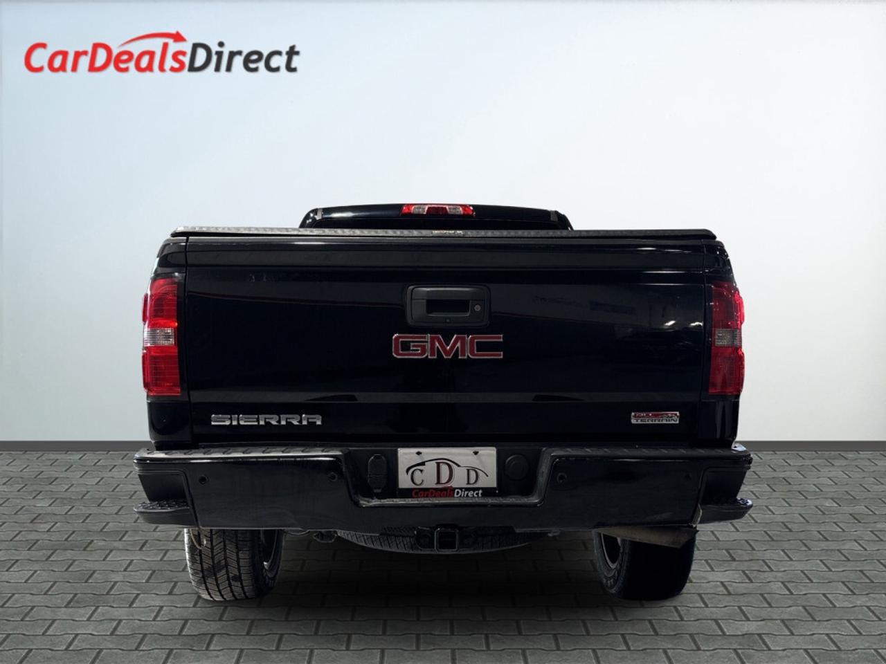 2014 GMC Sierra 1500 SLE 4X4 Elevation Crew Cab 5.75 ft. box 143.5 in. Photo