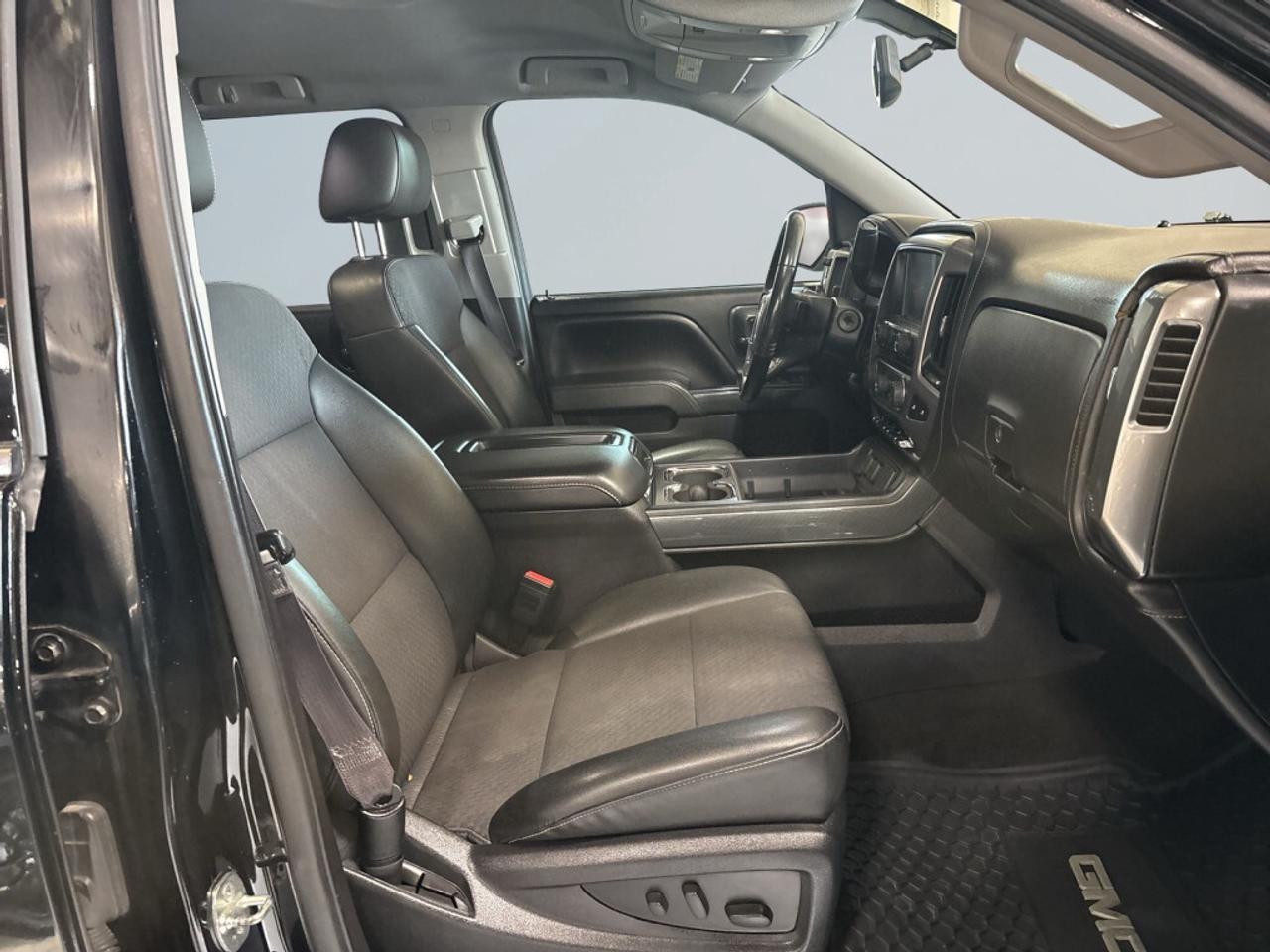 2014 GMC Sierra 1500 SLE 4X4 Elevation Crew Cab 5.75 ft. box 143.5 in. Photo