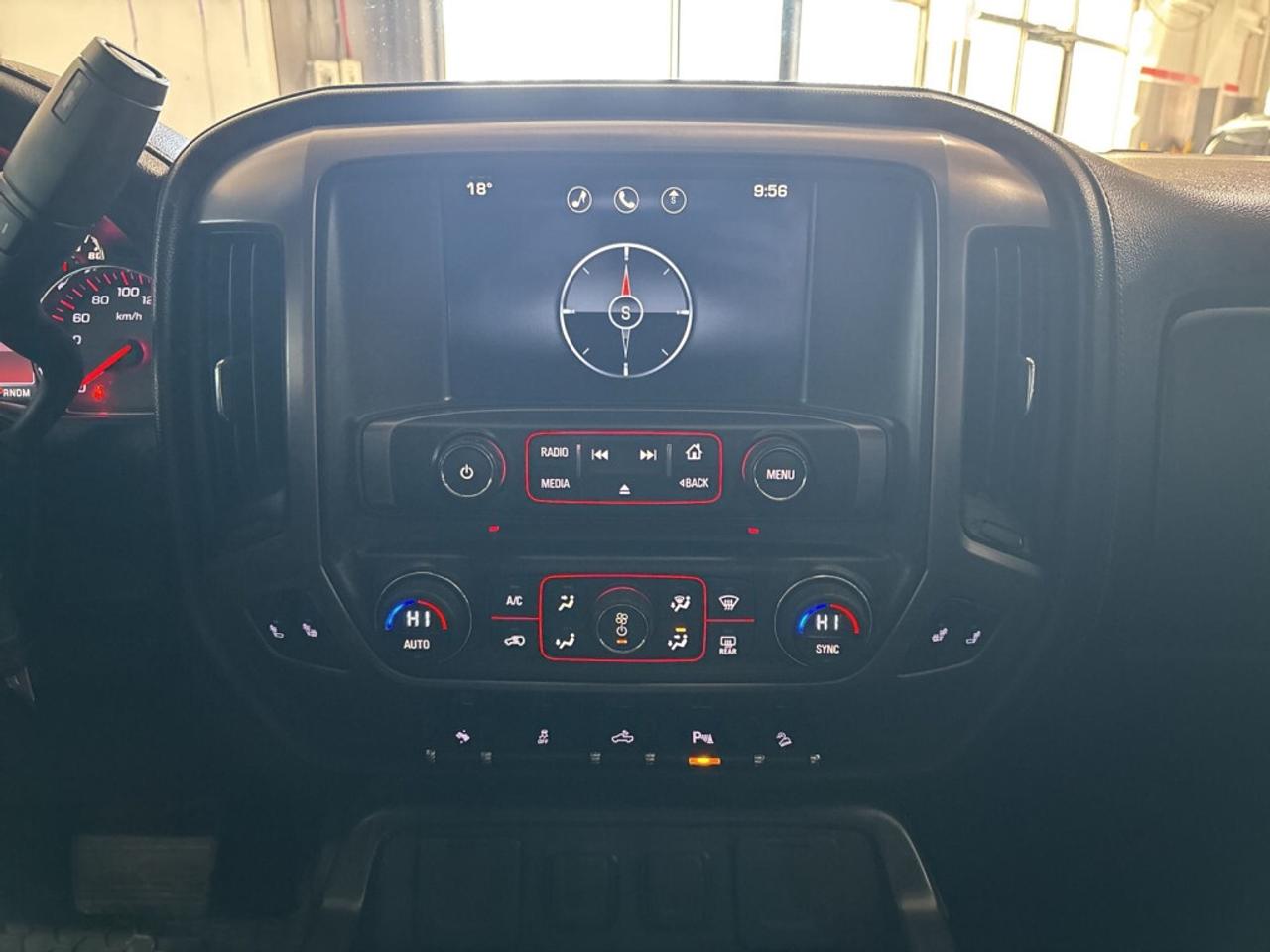 2014 GMC Sierra 1500 SLE 4X4 Elevation Crew Cab 5.75 ft. box 143.5 in. Photo