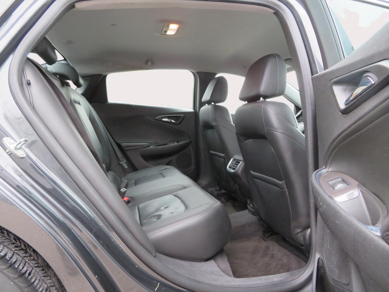 2016 Chevrolet Malibu 4dr Sdn LT w/1LT Photo