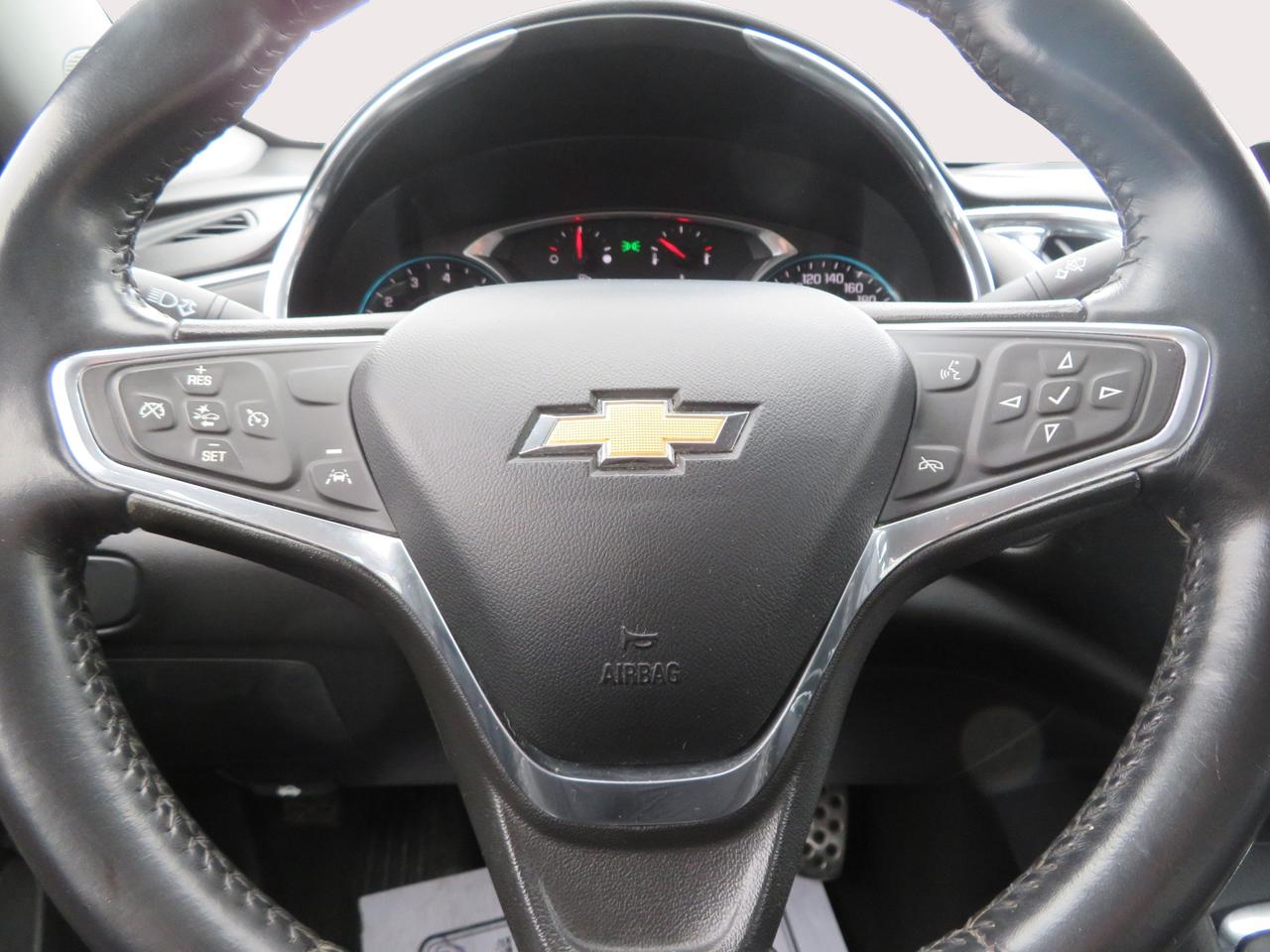 2016 Chevrolet Malibu 4dr Sdn LT w/1LT Photo