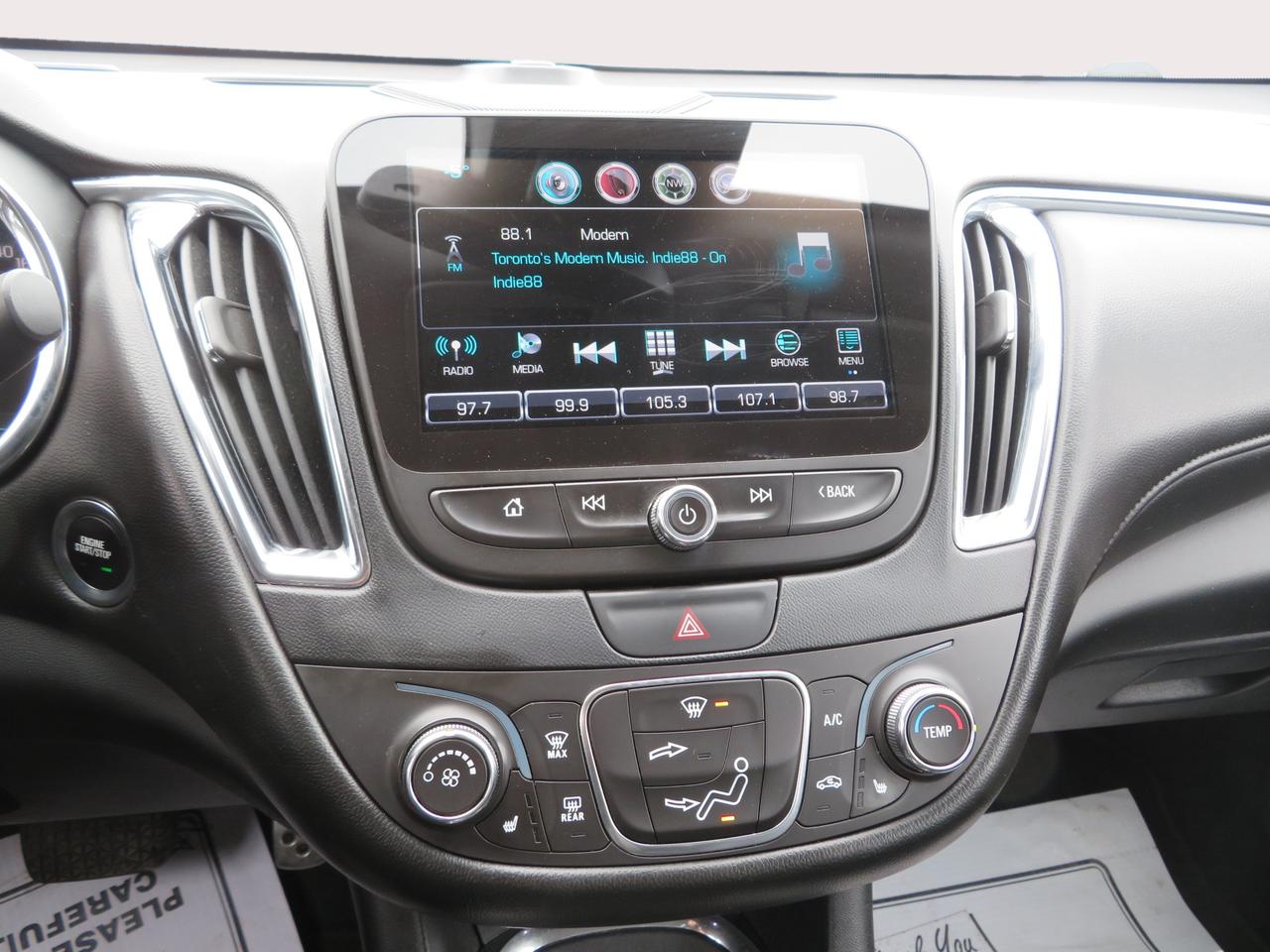 2016 Chevrolet Malibu 4dr Sdn LT w/1LT Photo