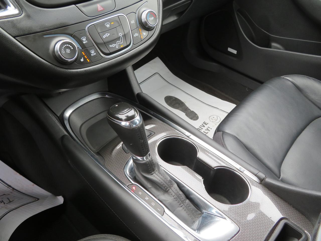 2016 Chevrolet Malibu 4dr Sdn LT w/1LT Photo