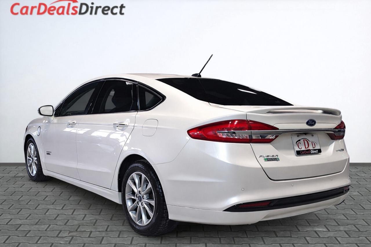 2018 Ford Fusion Energi Titanium Plug in Hybrid / Leather / Sunroof / NAV Photo