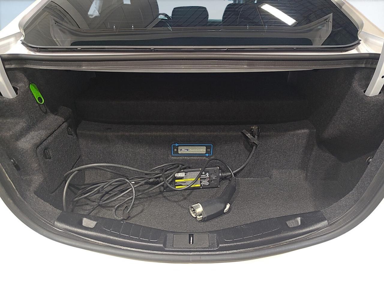 2018 Ford Fusion Energi Titanium Plug in Hybrid / Leather / Sunroof / NAV Photo