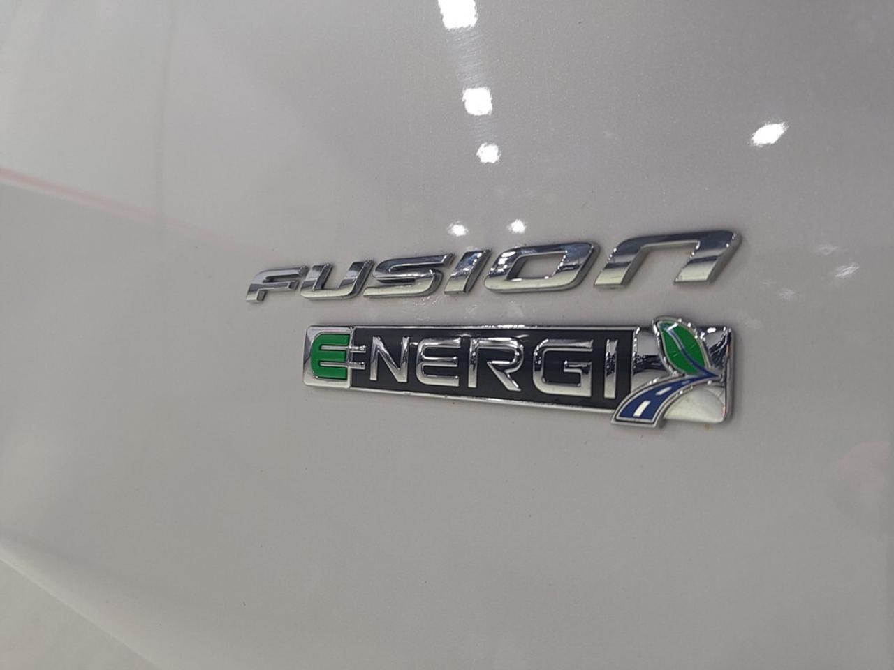 2018 Ford Fusion Energi Titanium Plug in Hybrid / Leather / Sunroof / NAV Photo