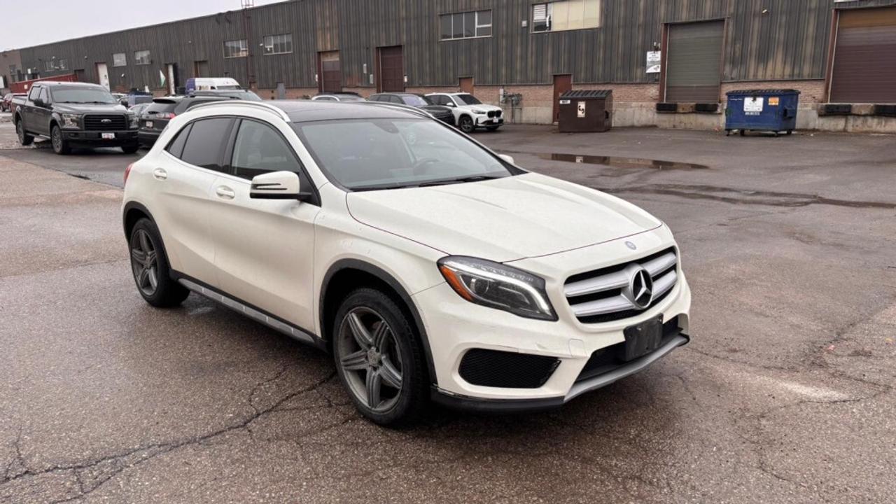 2015 Mercedes-Benz GLA-Class 4MATIC/NAVI/Leather/Sunroof/Bluetooth/Back Up Cam/ Photo