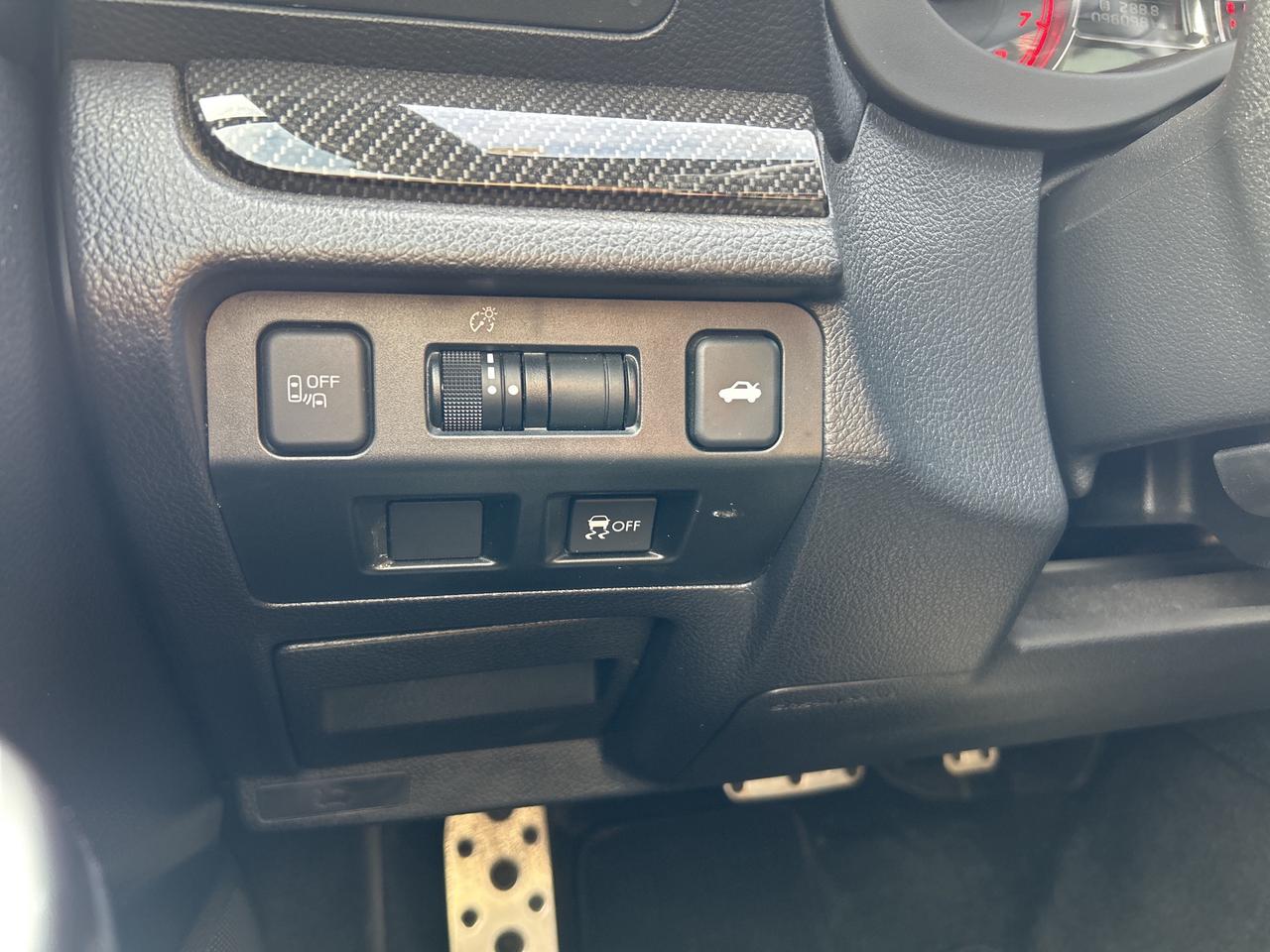 2017 Subaru WRX Sport, LDS, Bluetooth, LOW KM Photo