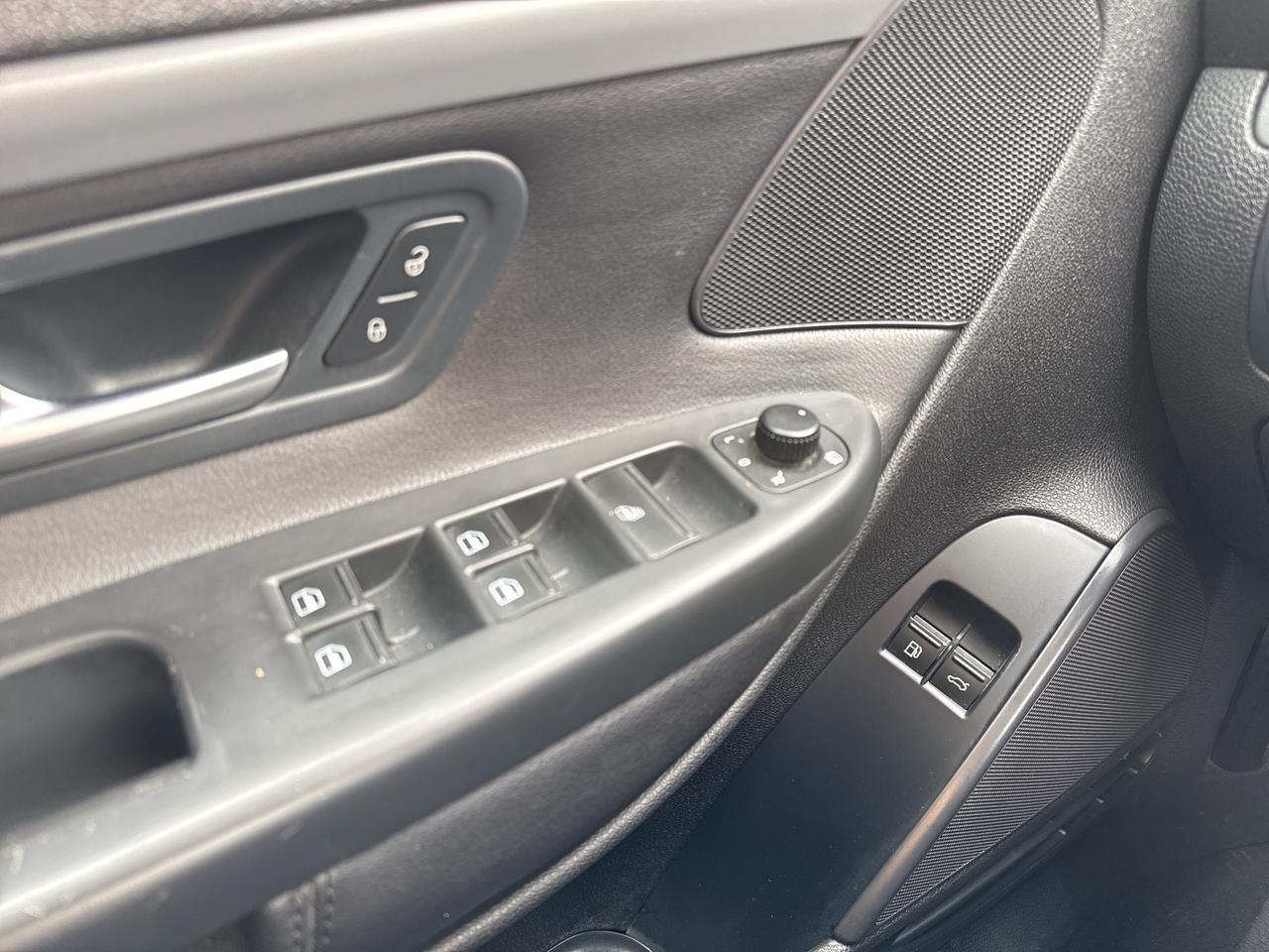 2009 Volkswagen Eos Trendline Photo