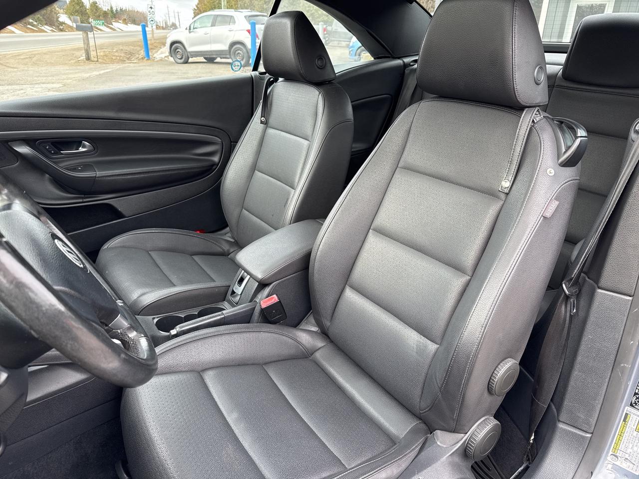 2009 Volkswagen Eos Trendline Photo