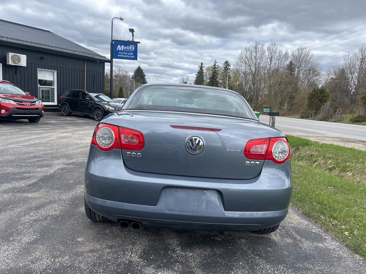 2009 Volkswagen Eos Trendline Convertible, LOW KM Photo