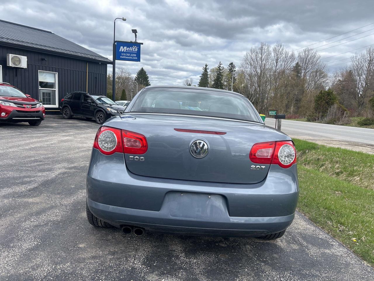 2009 Volkswagen Eos Trendline Convertible, LOW KM Photo