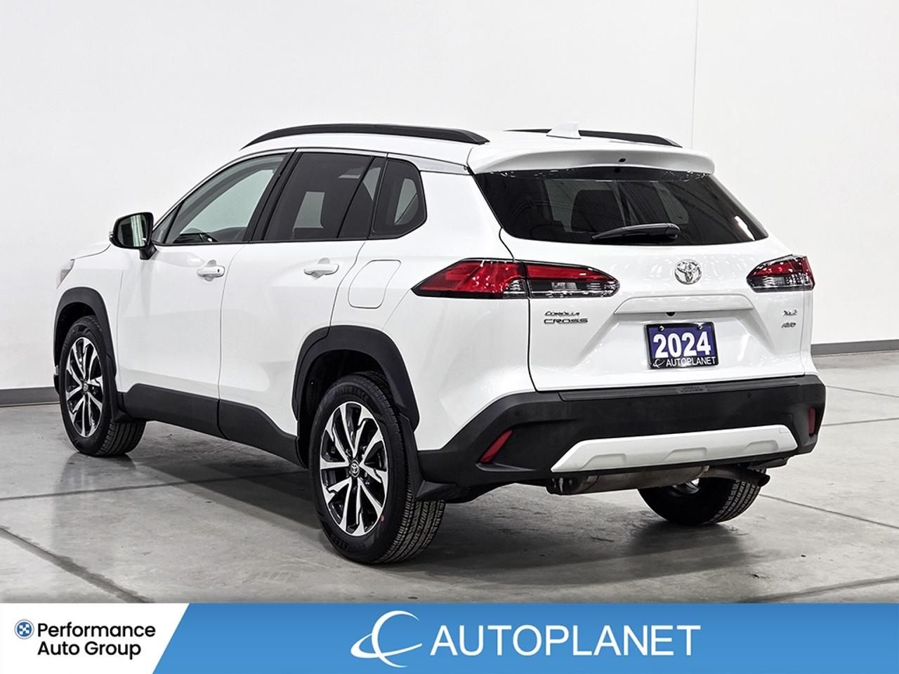 2024 Toyota Corolla Cross XLE AWD, Sunroof, Back Up Cam, Android Auto! Photo4