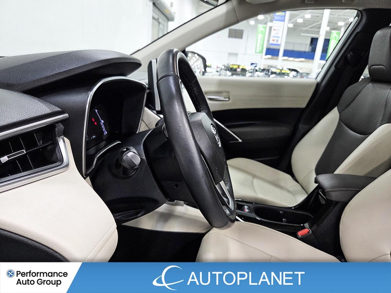 2024 Toyota Corolla Cross XLE AWD, Sunroof, Back Up Cam, Android Auto! Photo