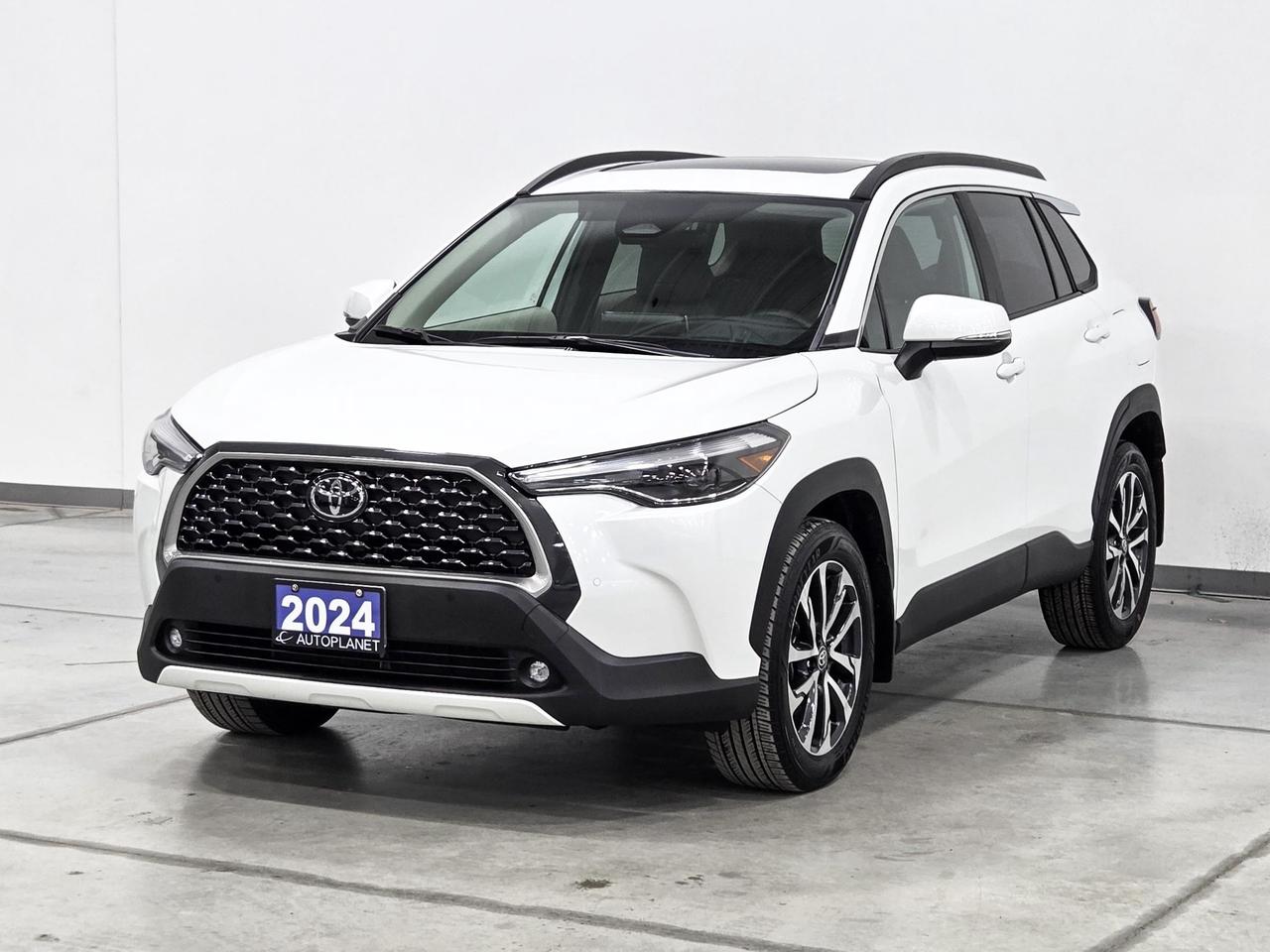 2024 Toyota Corolla Cross XLE AWD, Sunroof, Back Up Cam, Android Auto! Photo