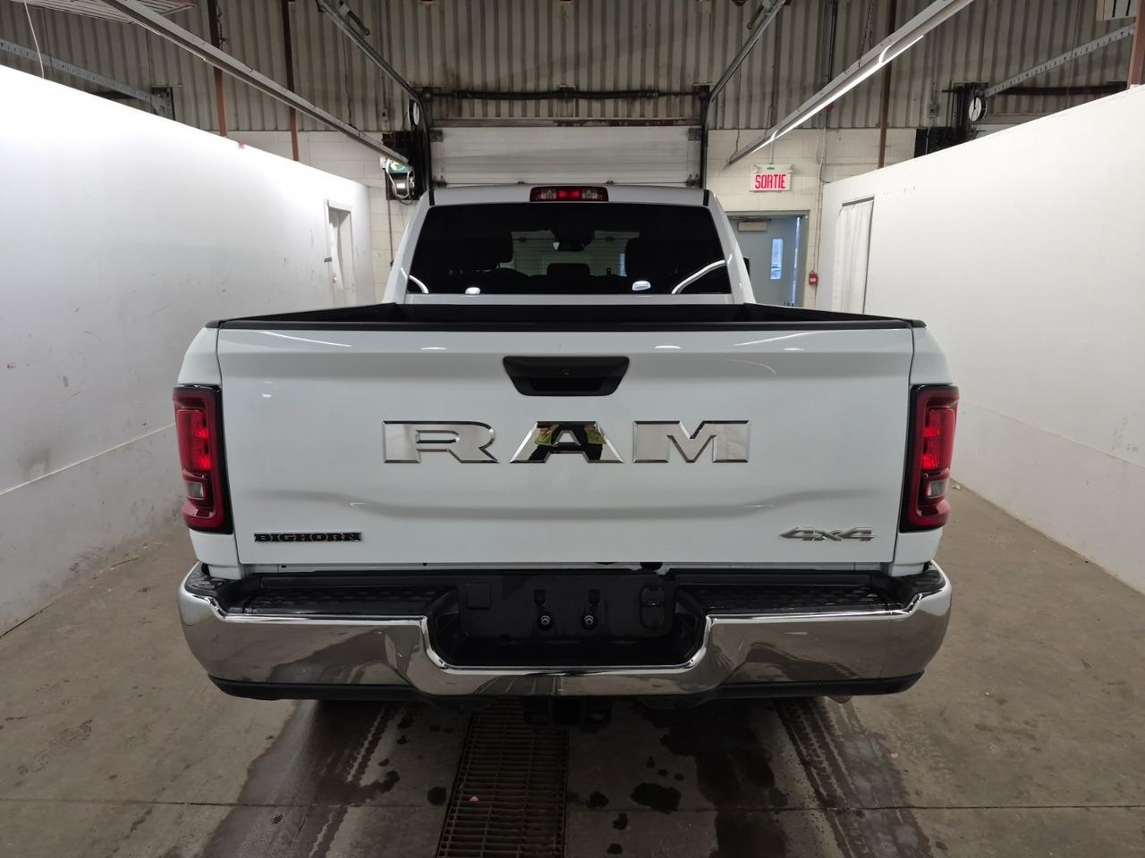 2025 RAM 2500 Big Horn 4x4 Crew Cab 6'4  Box Photo2