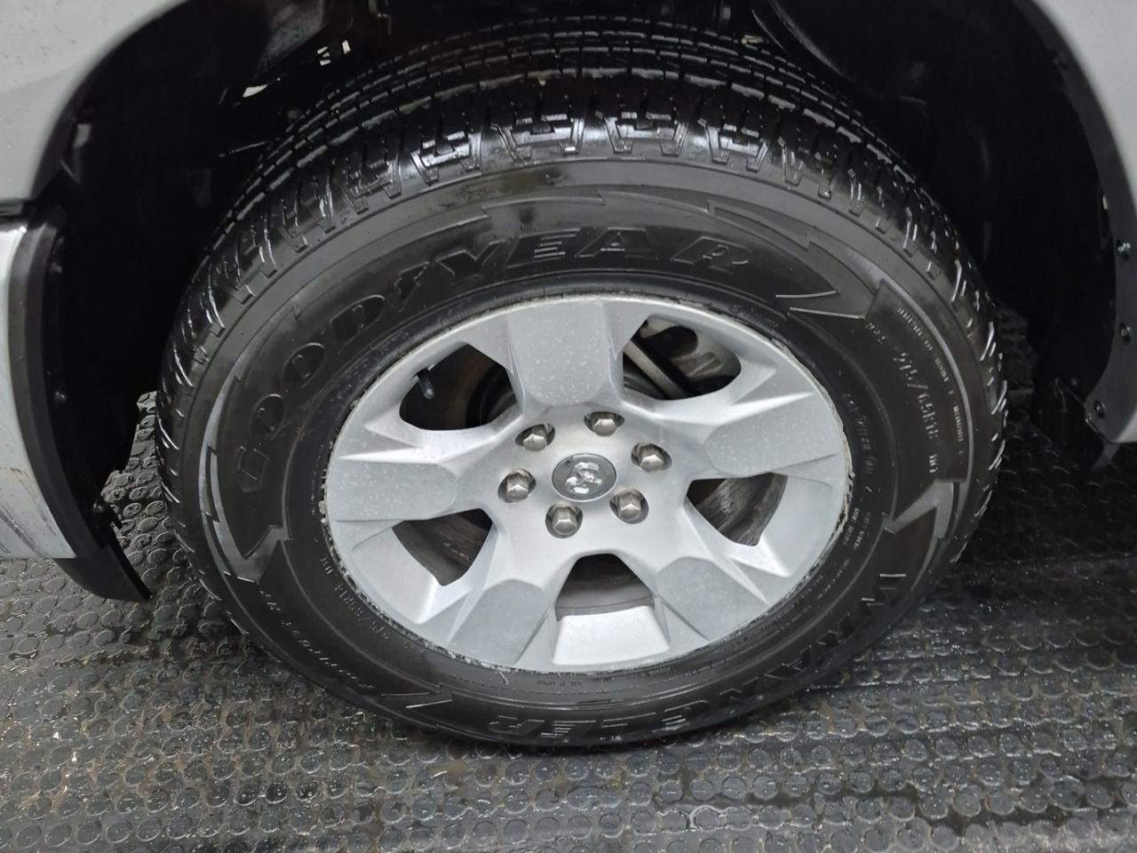 2025 RAM 1500 Big Horn 4x4 Crew Cab 5'7 - Nav - Split Tailgate! Photo