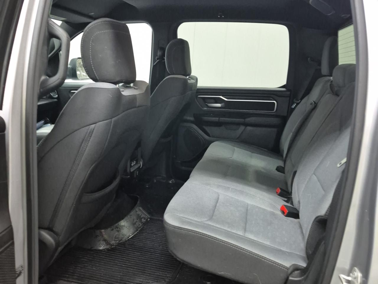 2025 RAM 1500 Big Horn 4x4 Crew Cab 5'7 - Nav - Split Tailgate! Photo