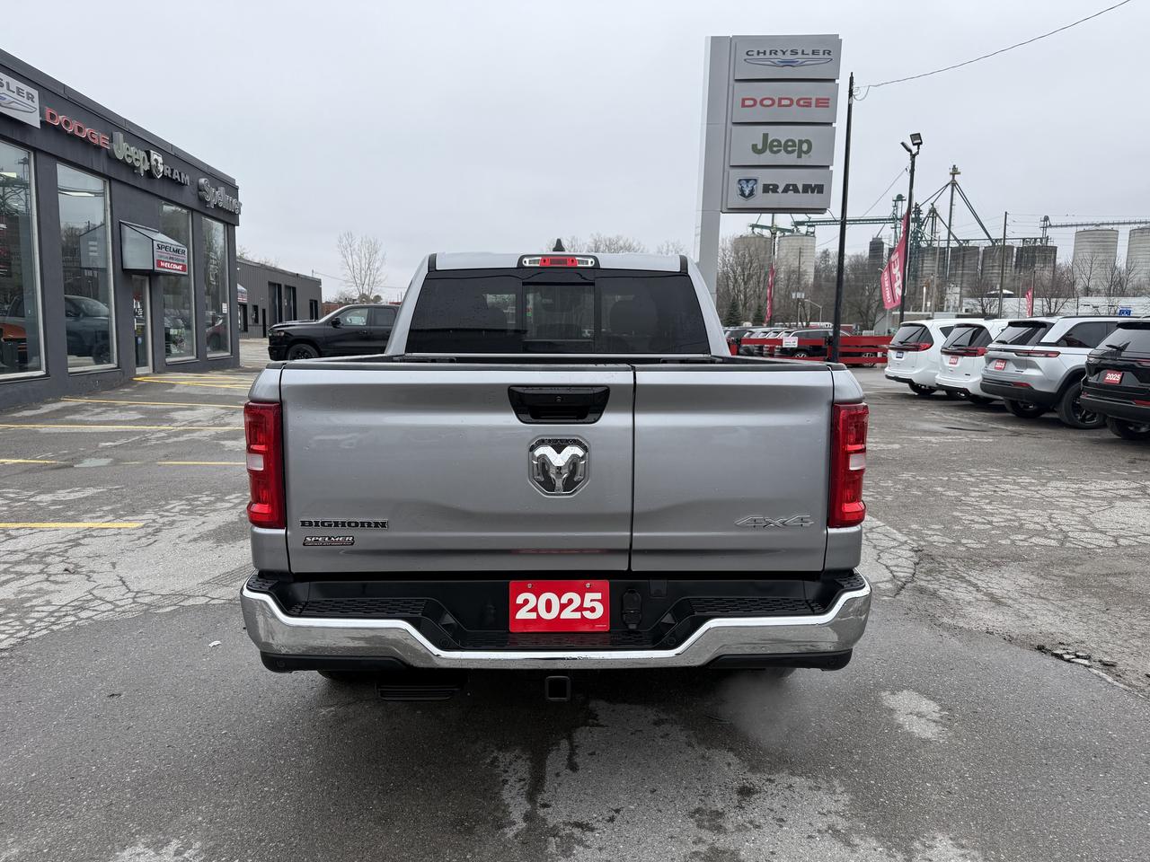 2025 RAM 1500 Big Horn 4x4 Crew Cab 5'7 - Nav - Split Tailgate! Photo