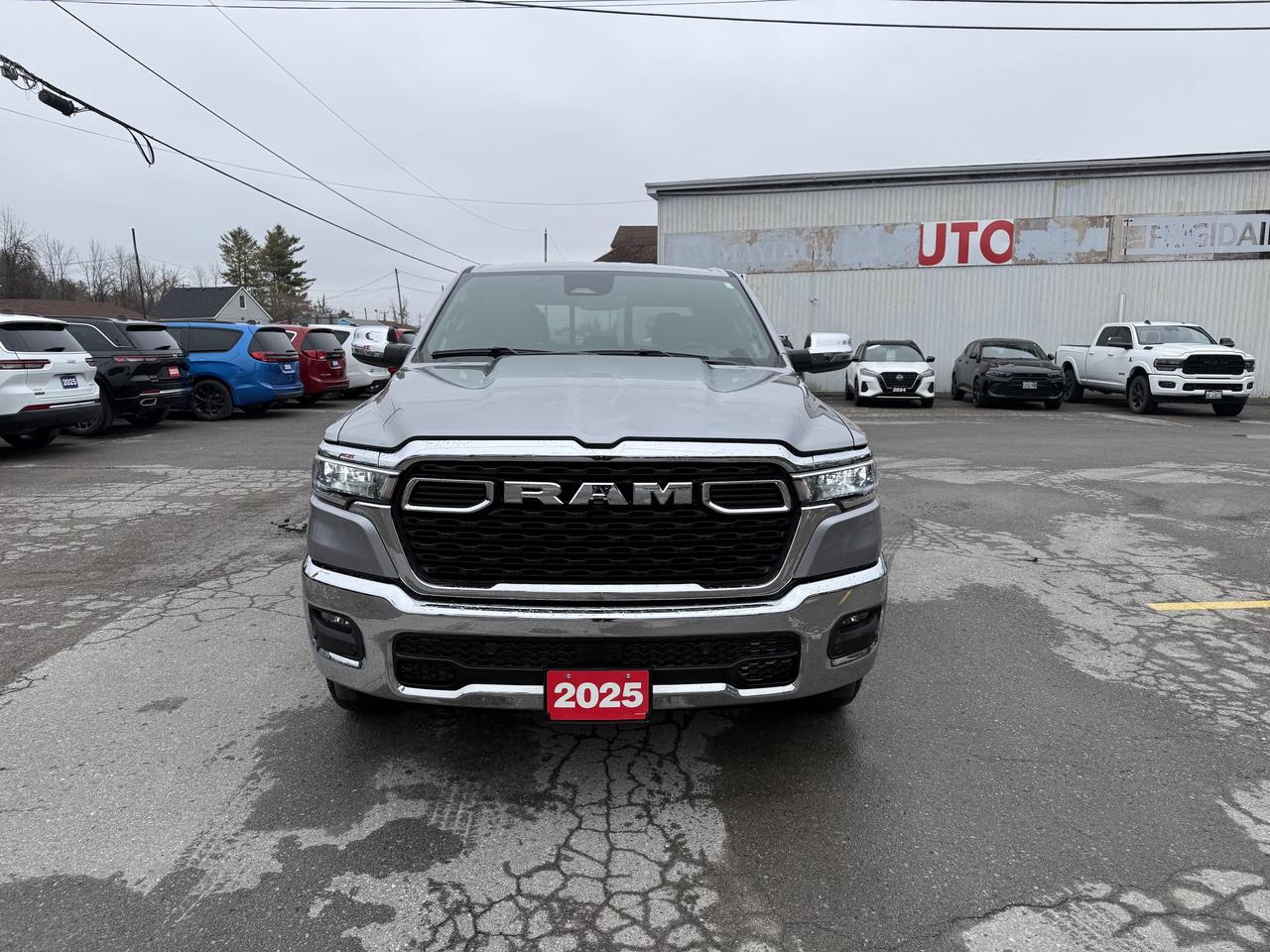 2025 RAM 1500 Big Horn 4x4 Crew Cab 5'7 - Nav - Split Tailgate! Photo
