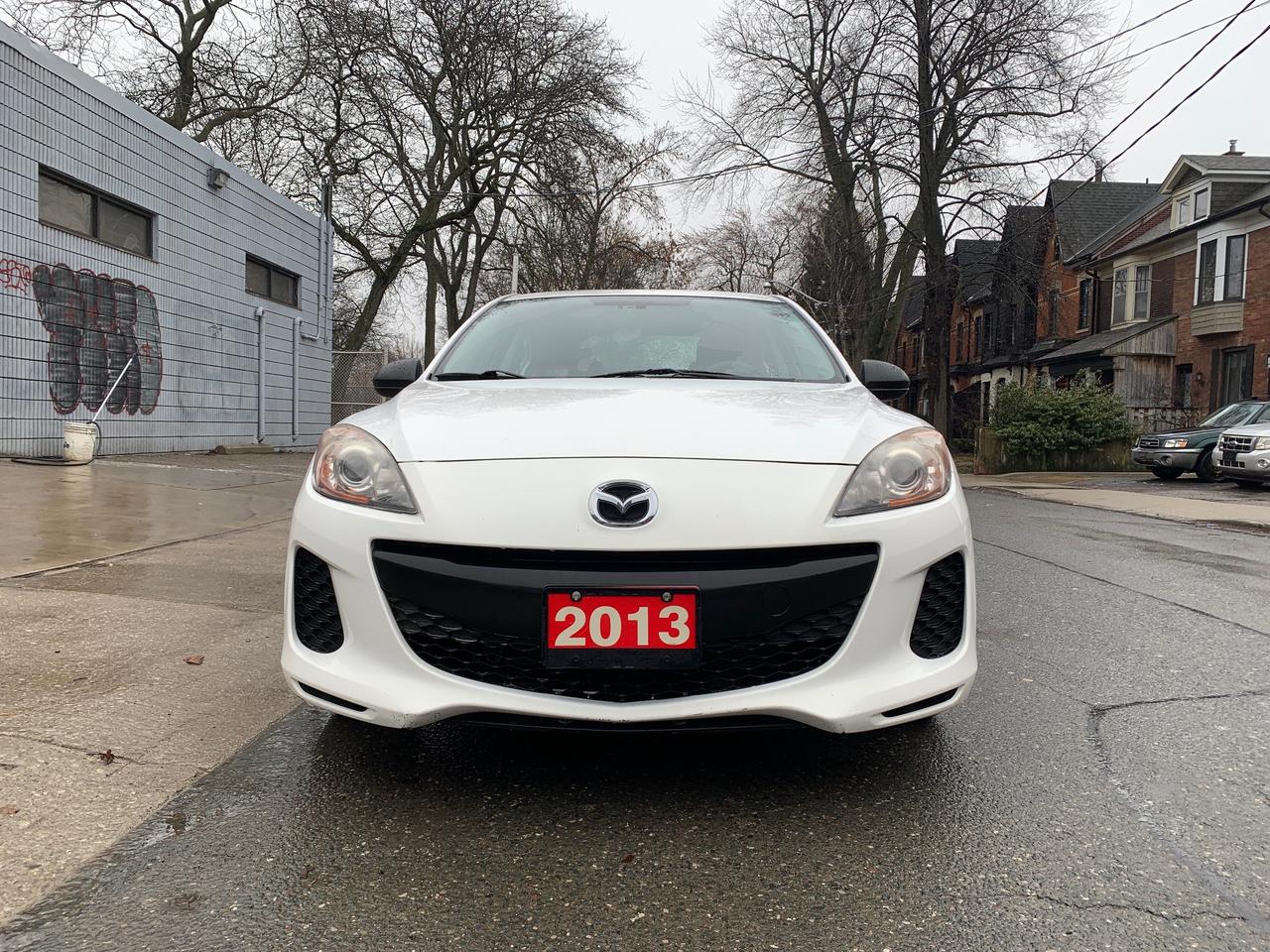 2013 Mazda MAZDA3 4dr Sdn Auto GX Photo