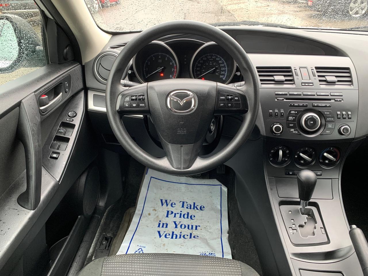 2013 Mazda MAZDA3 4dr Sdn Auto GX Photo