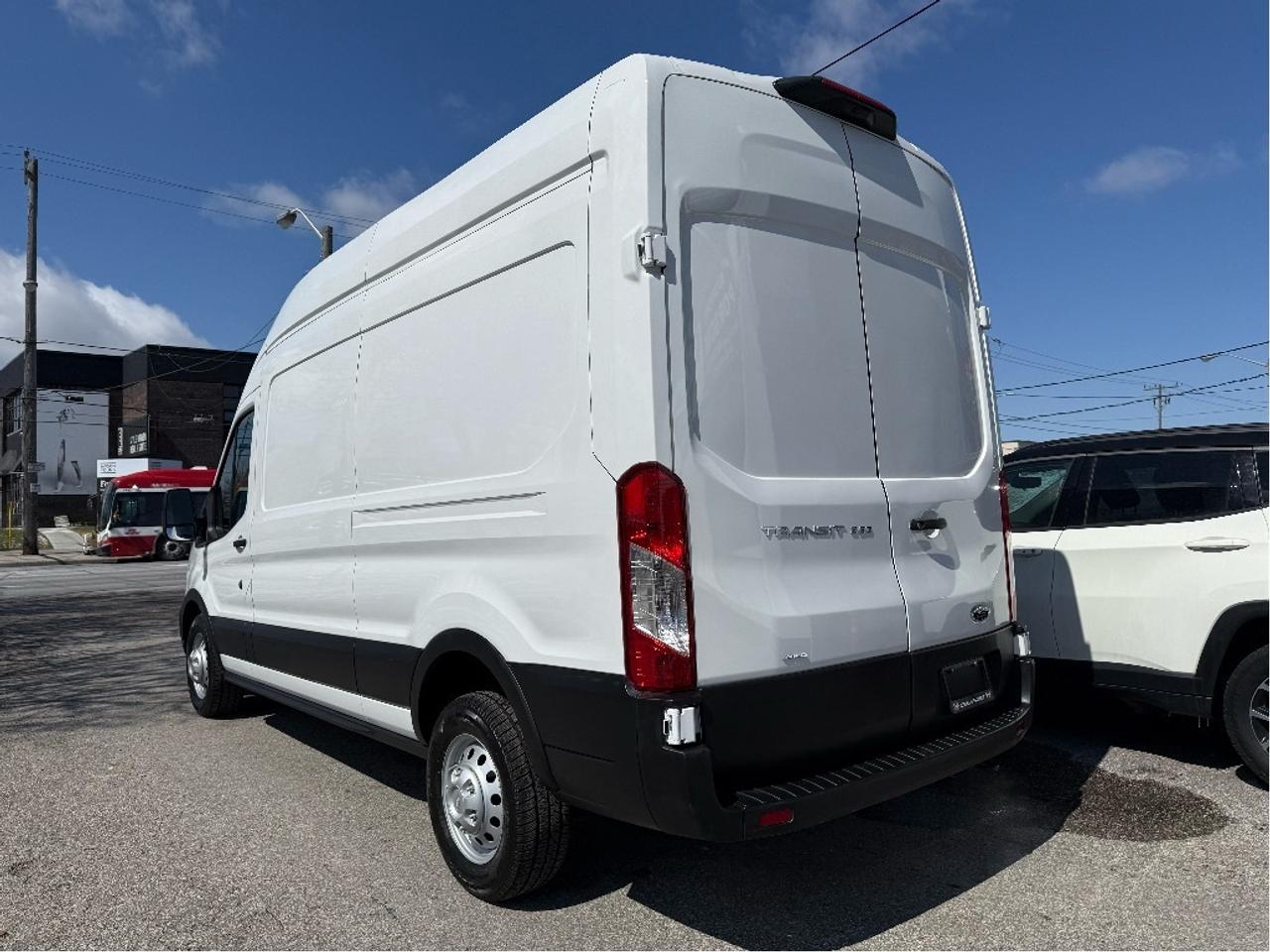 2022 Ford Transit Cargo Van AllWheelDrive T250 148 Hi Roof Warranty LowKM Photo