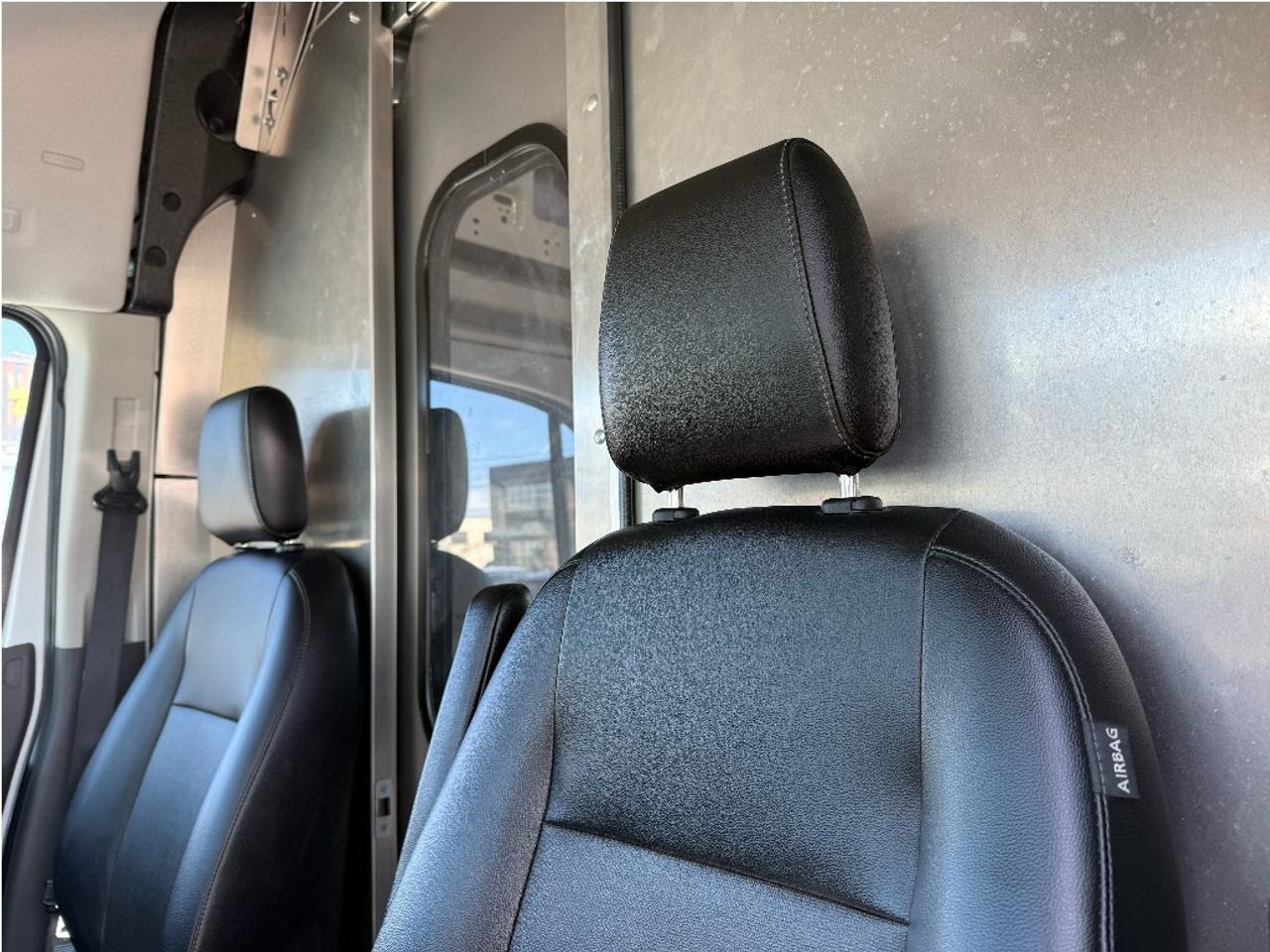 2022 Ford Transit Cargo Van AllWheelDrive T250 148 Hi Roof Warranty LowKM Photo