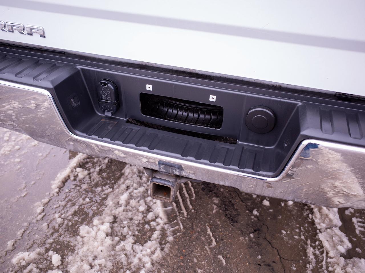 2017 GMC Sierra 1500 - Adjustable Lumbar   Smartphone Integration Photo
