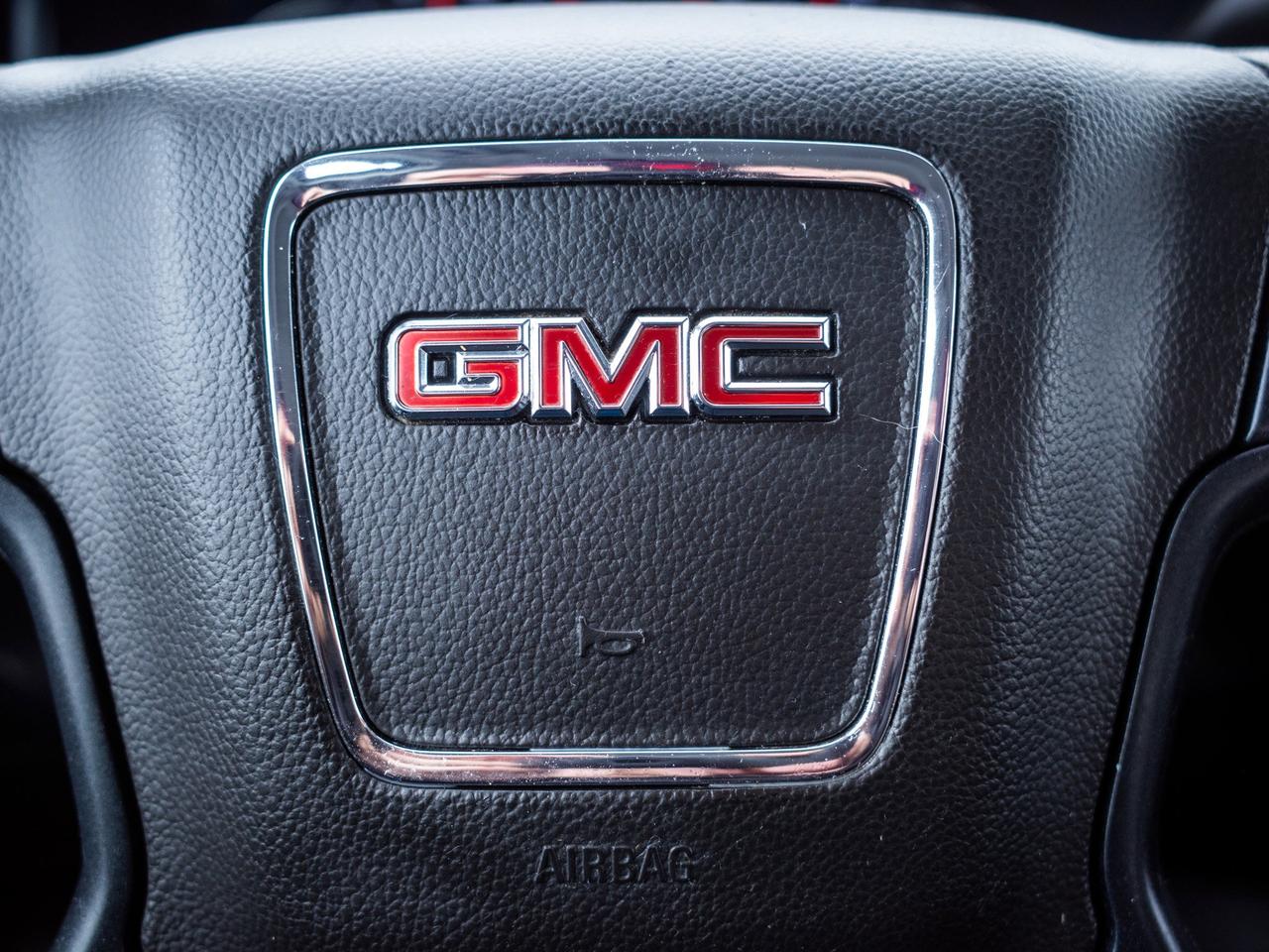 2017 GMC Sierra 1500 - Adjustable Lumbar   Smartphone Integration Photo