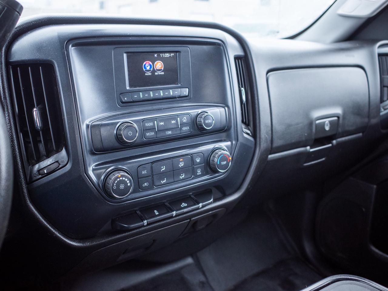 2017 GMC Sierra 1500 - Adjustable Lumbar   Smartphone Integration Photo