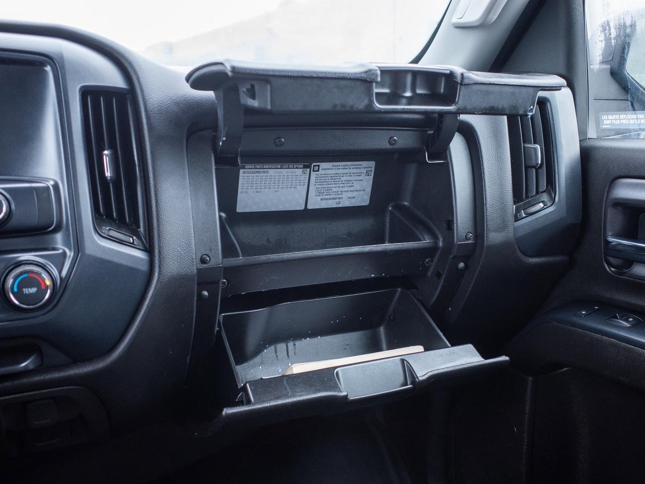 2017 GMC Sierra 1500 - Adjustable Lumbar   Smartphone Integration Photo