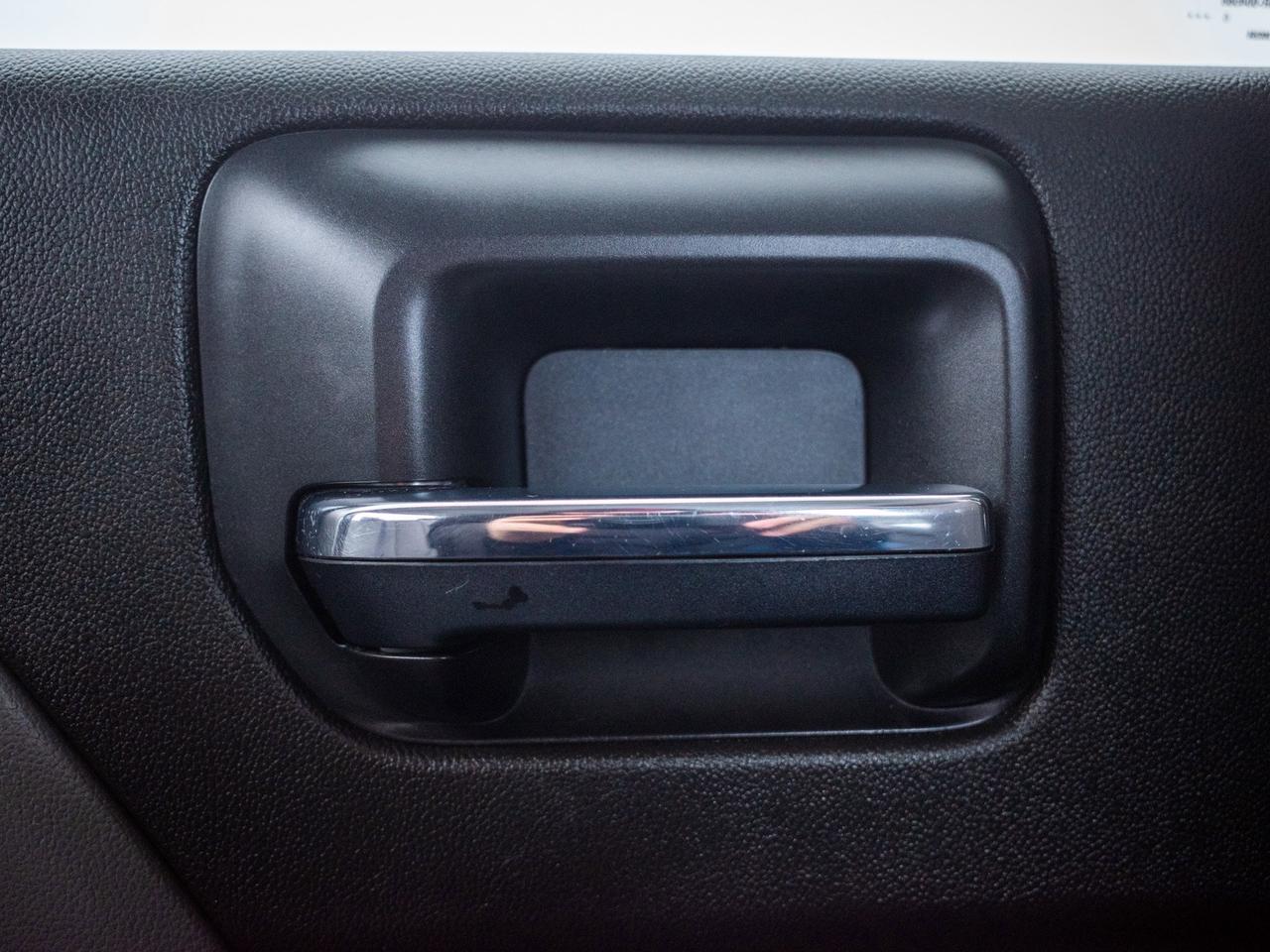 2017 GMC Sierra 1500 - Adjustable Lumbar   Smartphone Integration Photo