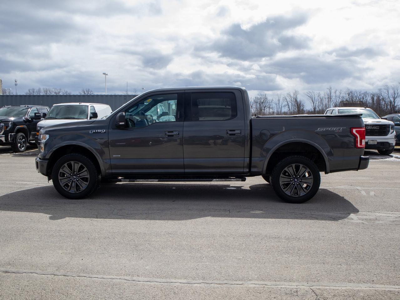 2016 Ford F-150 - Brake Assist   CD Player Photo4