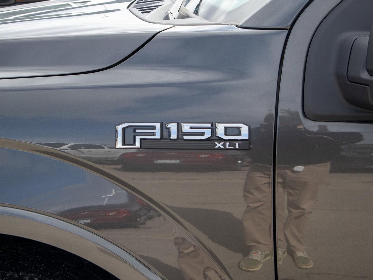 2016 Ford F-150 - Brake Assist   CD Player Photo