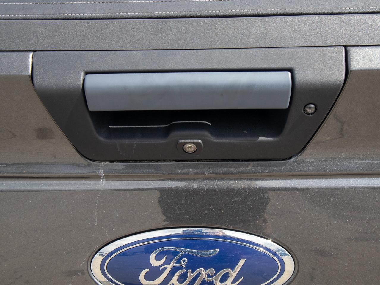 2016 Ford F-150 - Brake Assist   CD Player Photo
