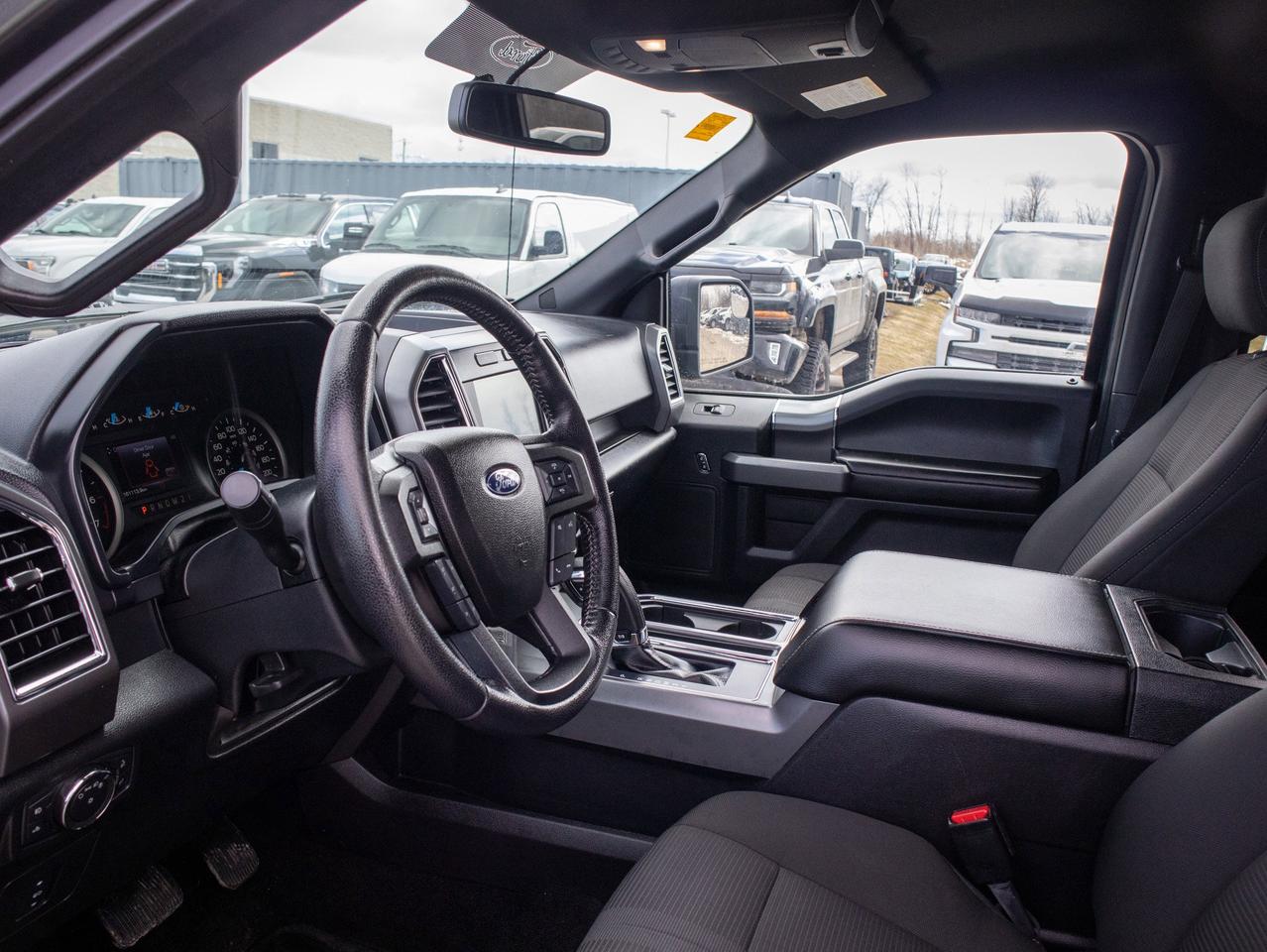 2016 Ford F-150 - Brake Assist   CD Player Photo