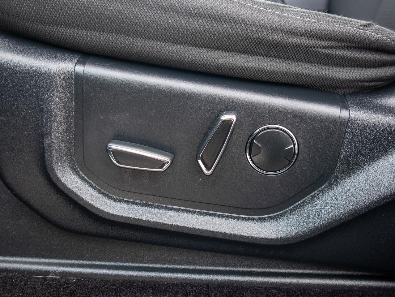 2016 Ford F-150 - Brake Assist   CD Player Photo