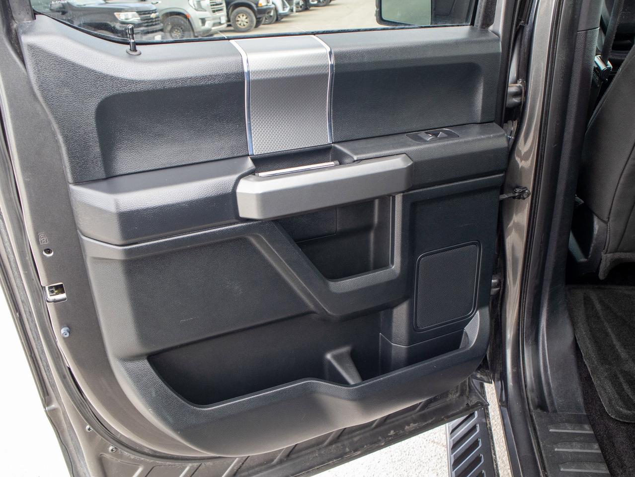 2016 Ford F-150 - Brake Assist   CD Player Photo